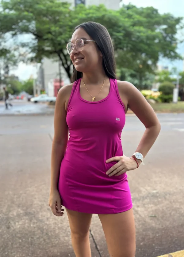 Vestido con UV rosa