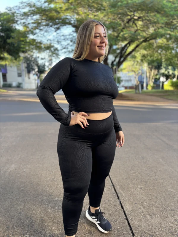 Conjunto serpiente negro