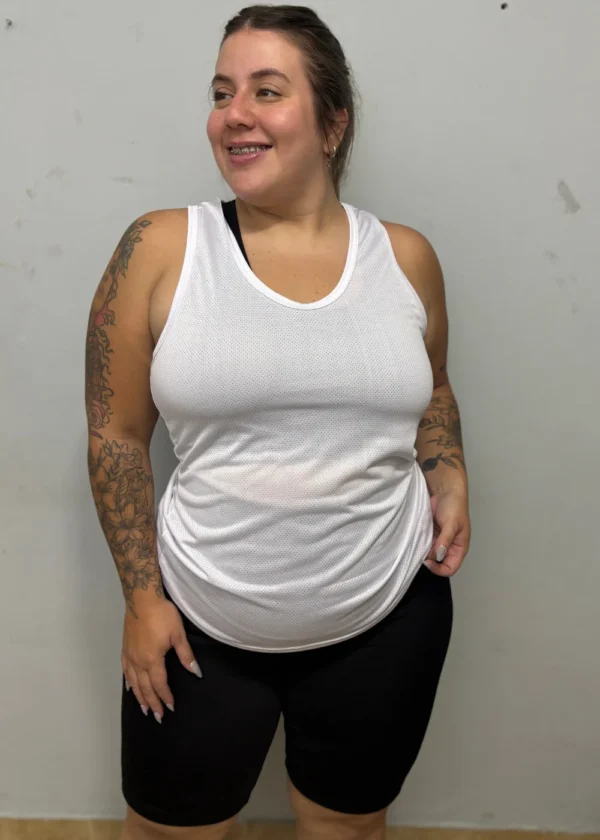 Musculosa blanca