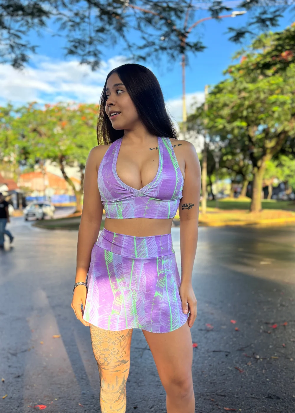 Shortpollera violeta/verde - Imagen 2