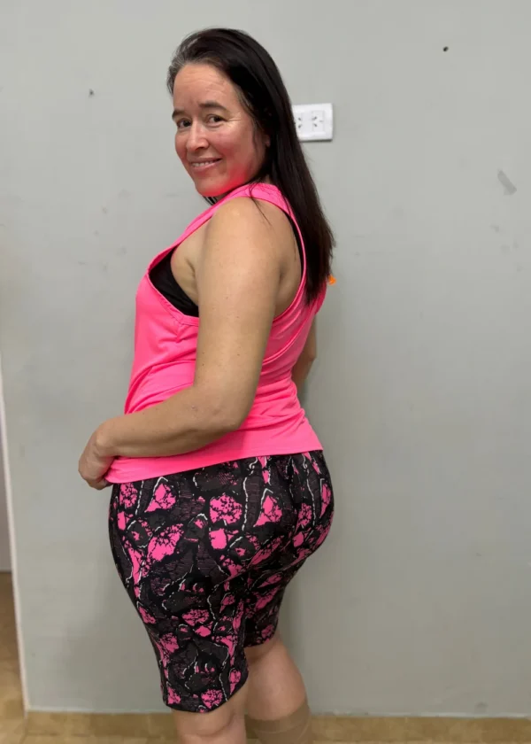 Musculosa con protección UV rosa flúor