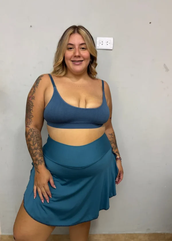 Top turquesa