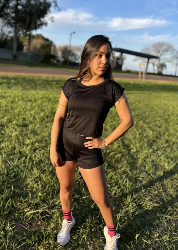 Croptop negro liso