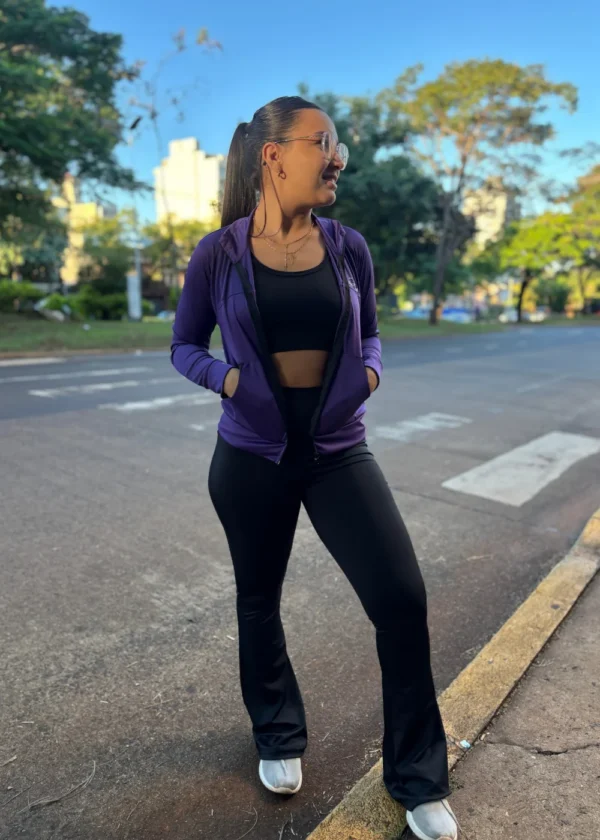 Campera violeta