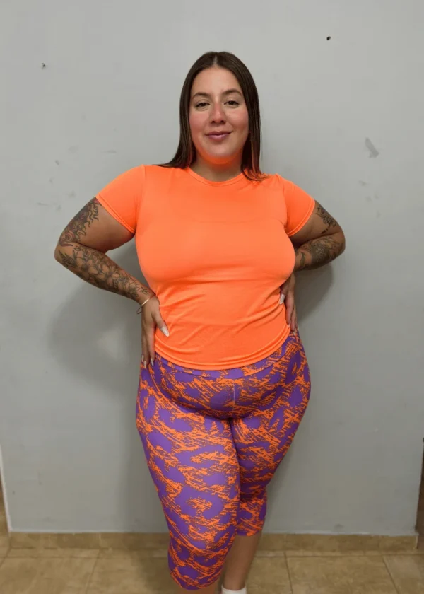 Remera naranja flúor