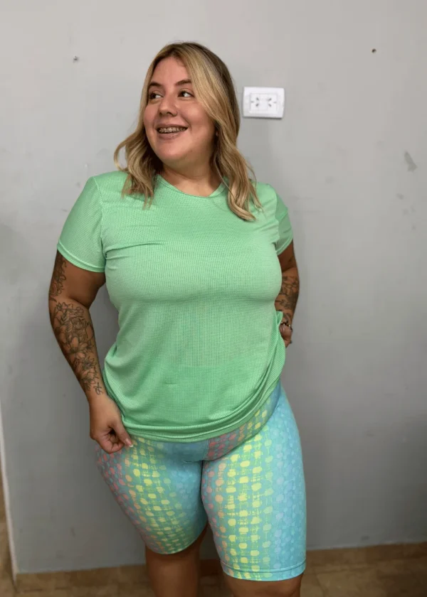 Remera verde