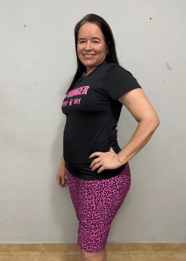 Remera stronger negra